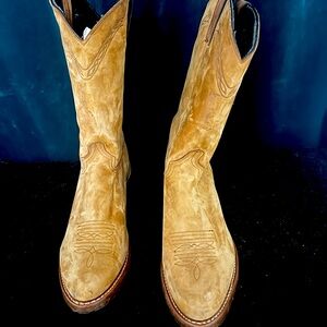 Cowboy boots size 13